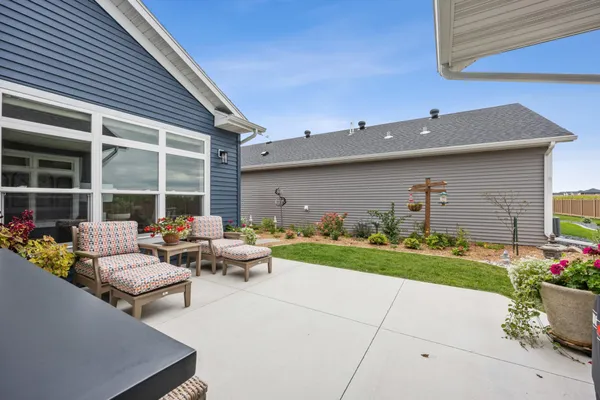 $775,000 | 818 Rania Way West, West Fargo, ND 58078