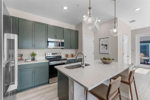 $359,999 | 757 Mystic Gdns Drive, Apopka, FL 32703