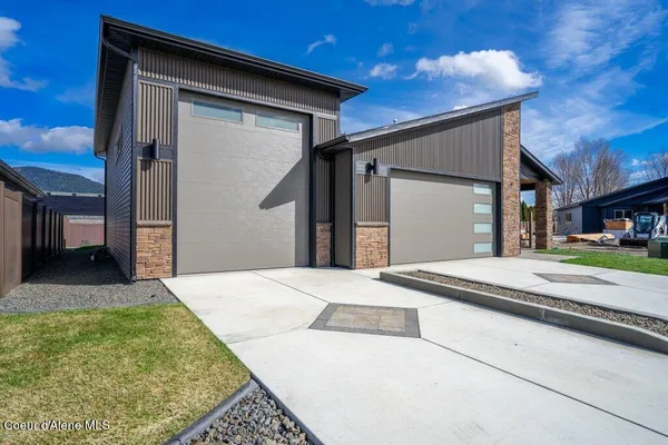 $735,000 | 13944 Rainier Loop, Rathdrum, ID 83858