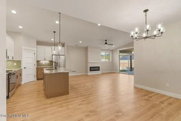 $735,000 | 13944 Rainier Loop, Rathdrum, ID 83858