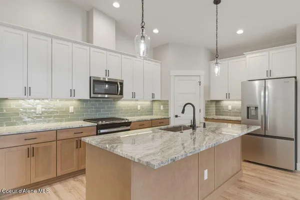 $735,000 | 13944 Rainier Loop, Rathdrum, ID 83858