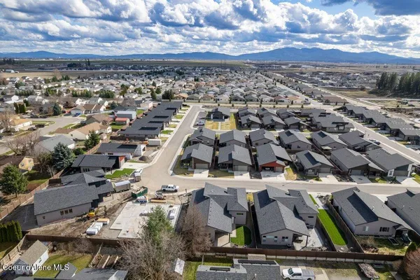 $735,000 | 13944 Rainier Loop, Rathdrum, ID 83858