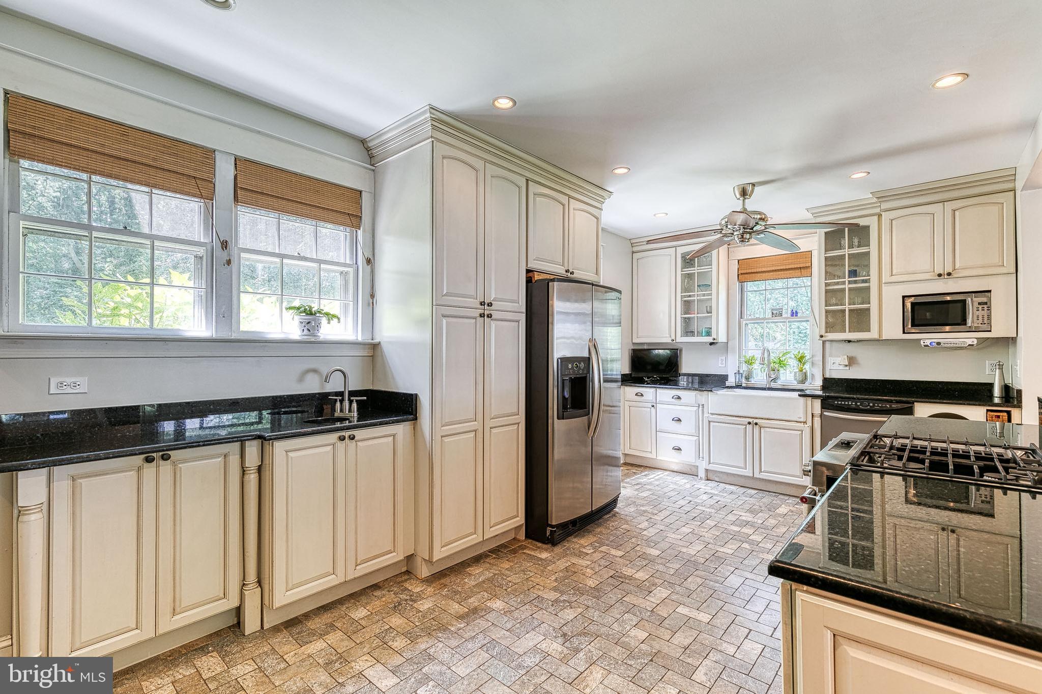 93 Moore Road Arnold, MD 21012 - Photo 21 of 55 Gallery Image 21