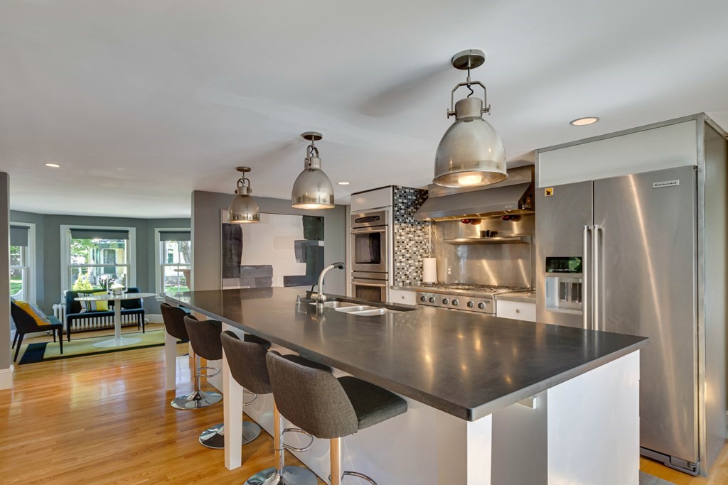 44 Glen Road Winchester, MA 01890 - Photo 13 of 32