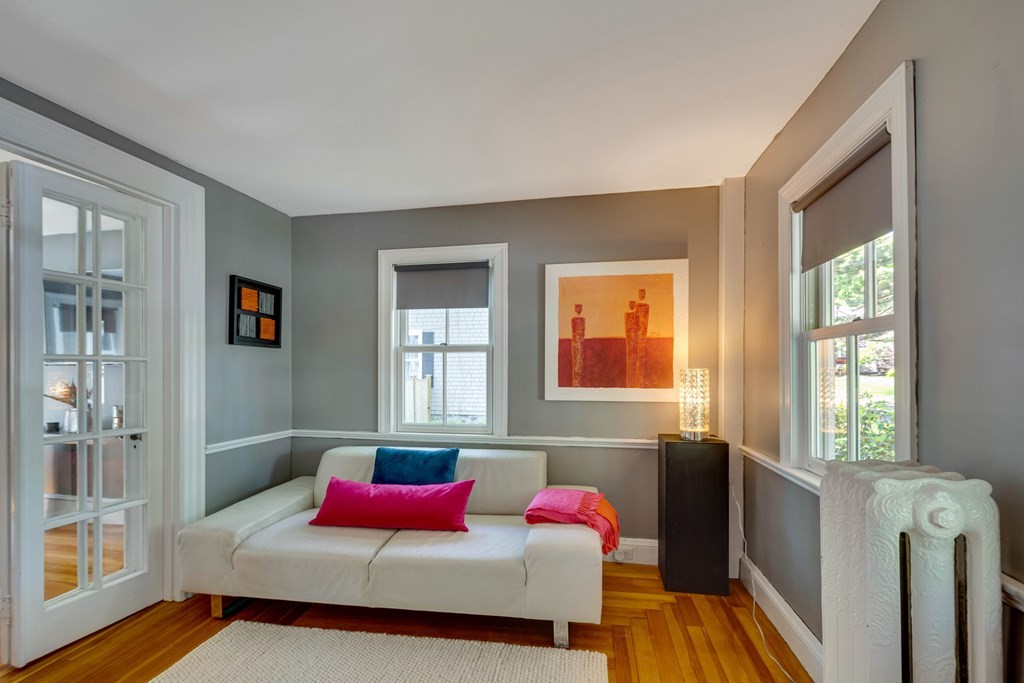 44 Glen Road Winchester, MA 01890 - Photo 6 of 32