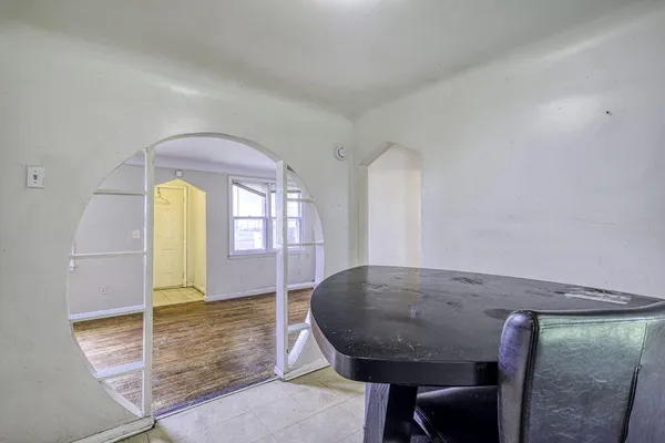 $1,300 | 1100 East Bernhard Avenue, Hazel Park, MI 48030