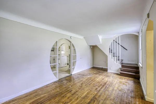 $1,300 | 1100 East Bernhard Avenue, Hazel Park, MI 48030