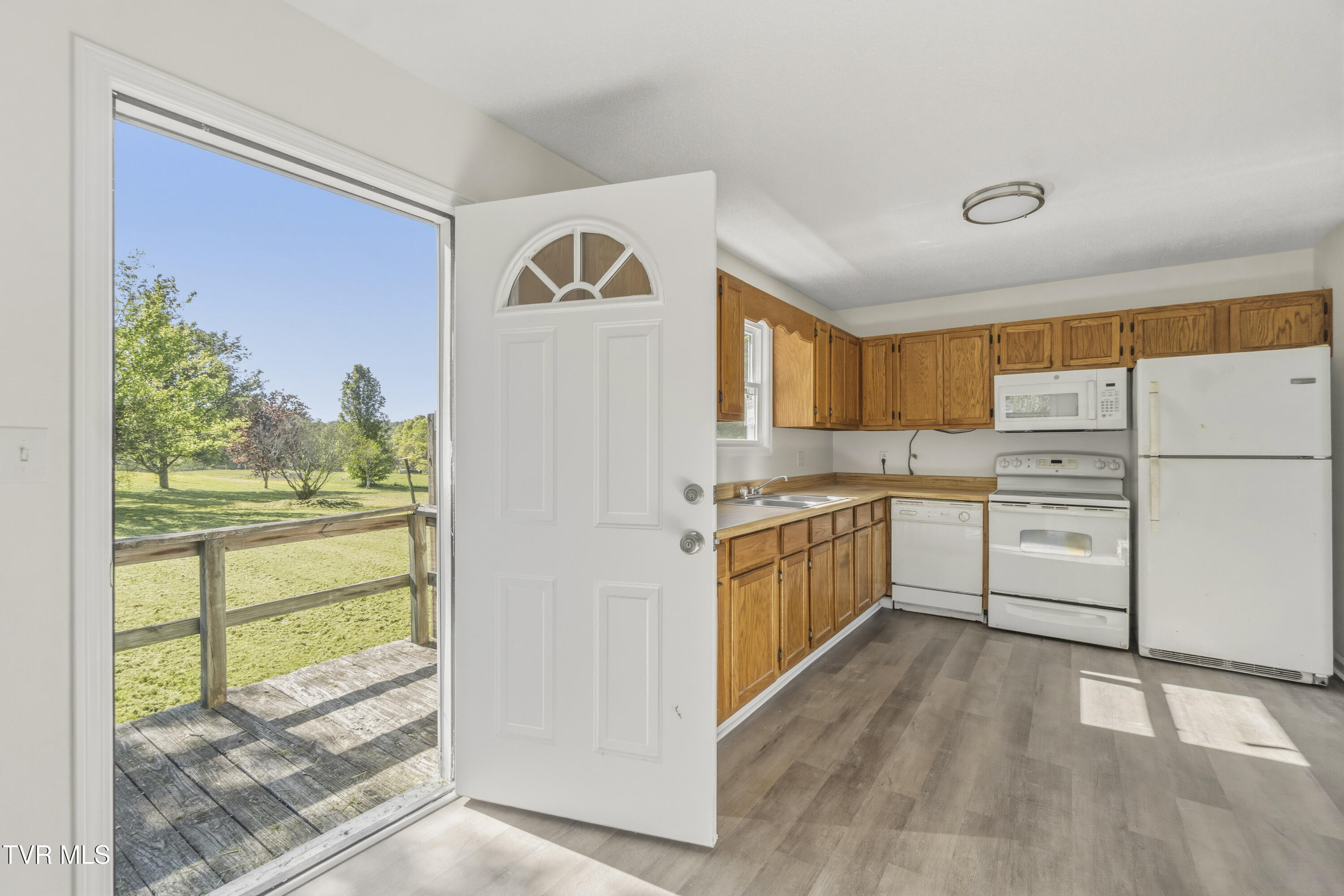 3305 Old Kentucky Road West Mosheim, TN 37818 - Photo 13 of 29 DSC07196