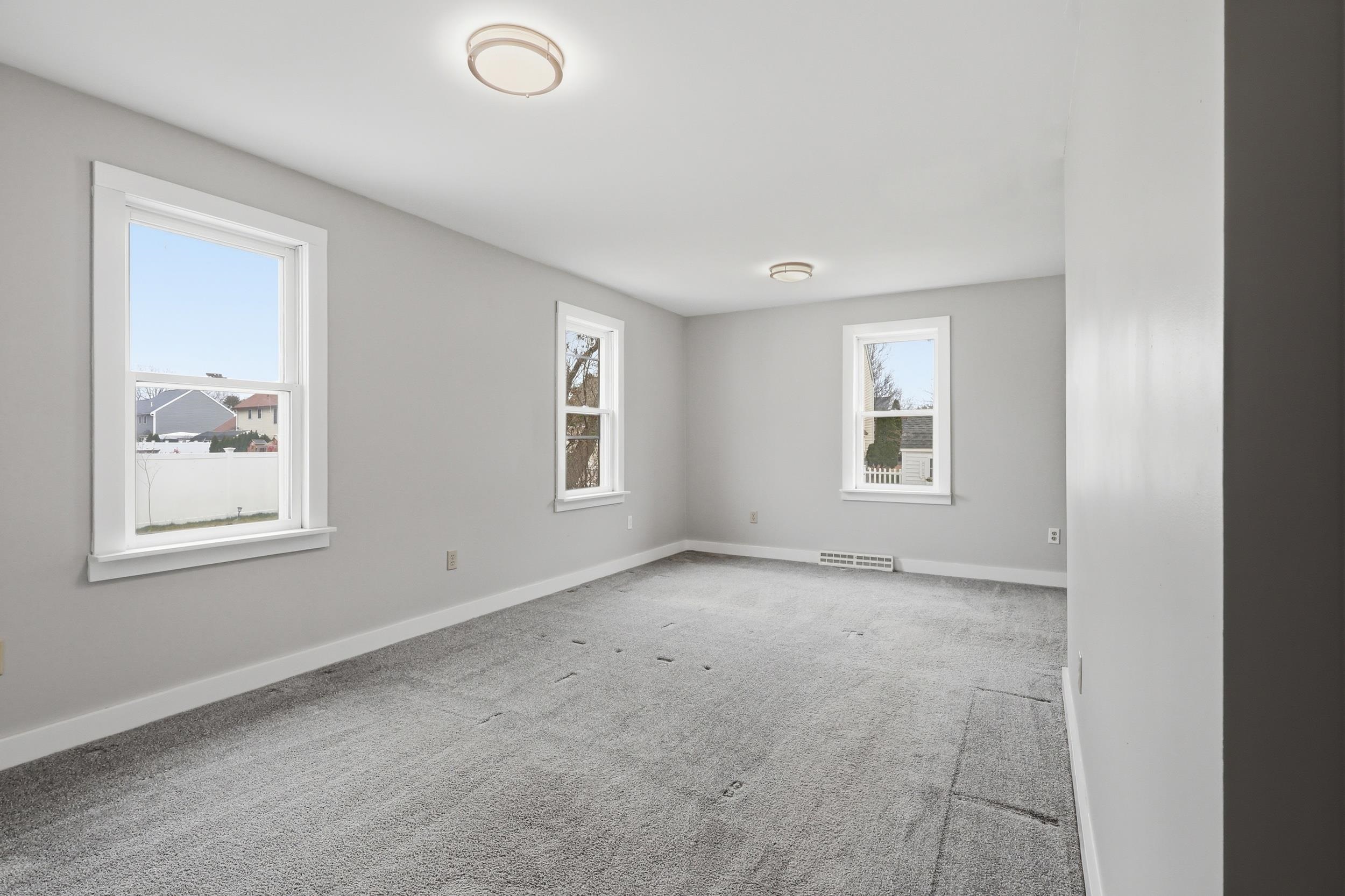 60 Pine Hill Road Nashua, NH 03063 - Photo 12 of 28
