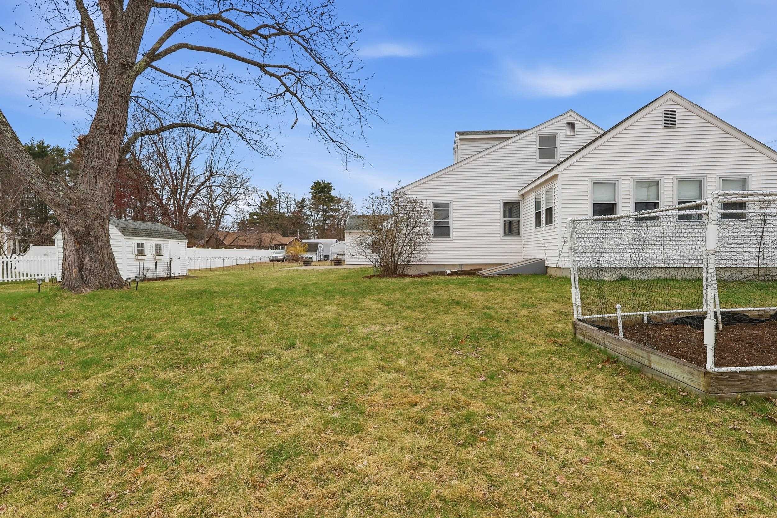 60 Pine Hill Road Nashua, NH 03063 - Photo 16 of 28