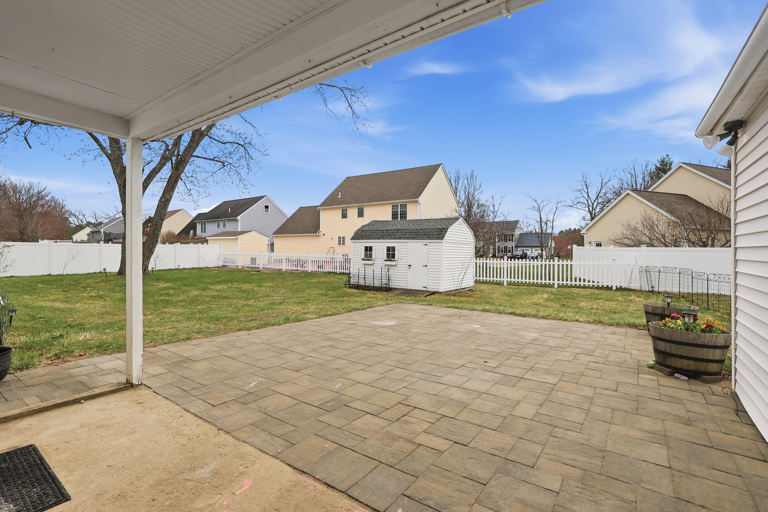 60 Pine Hill Road Nashua, NH 03063 - Photo 18 of 28