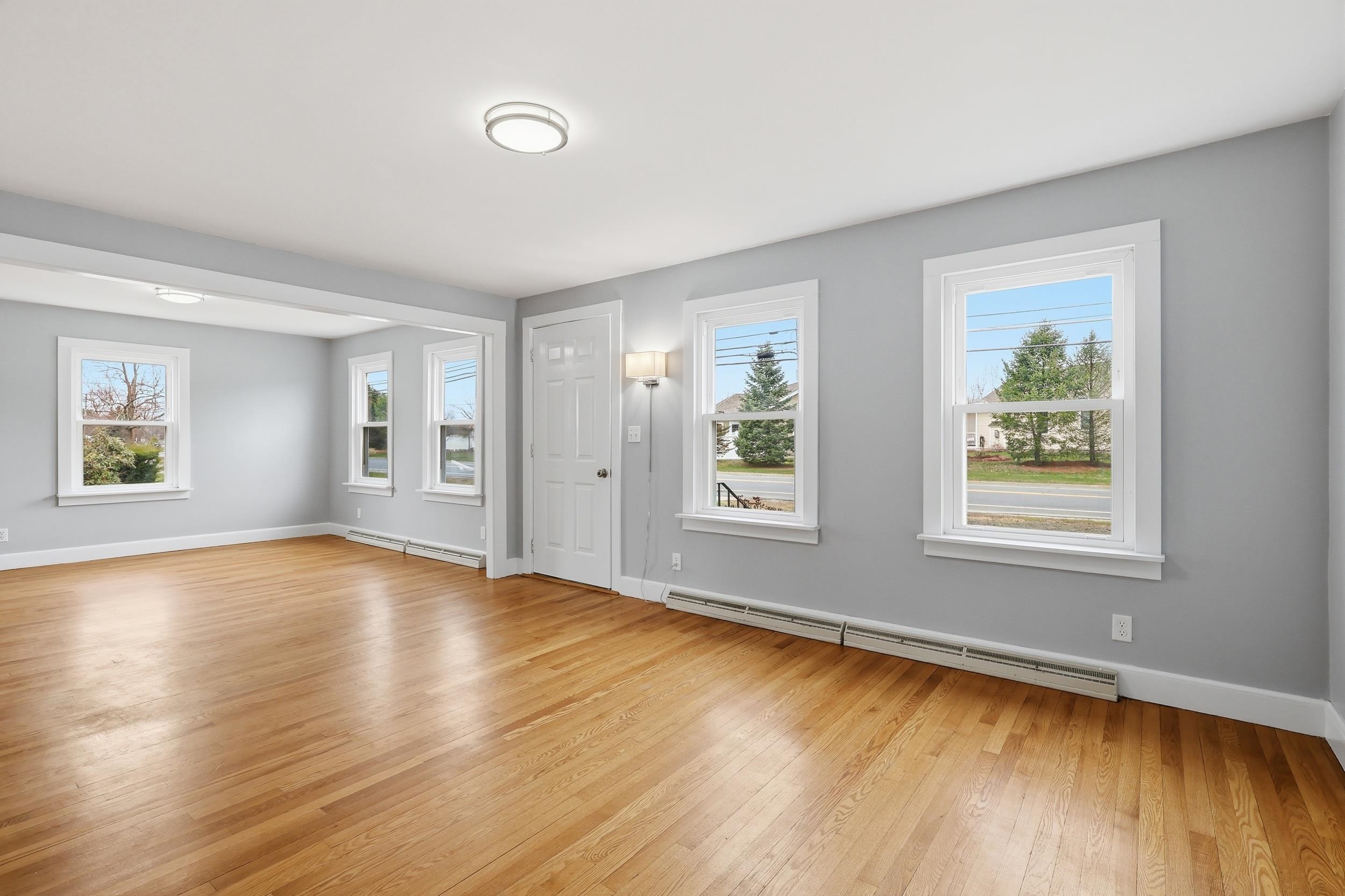 60 Pine Hill Road Nashua, NH 03063 - Photo 2 of 28