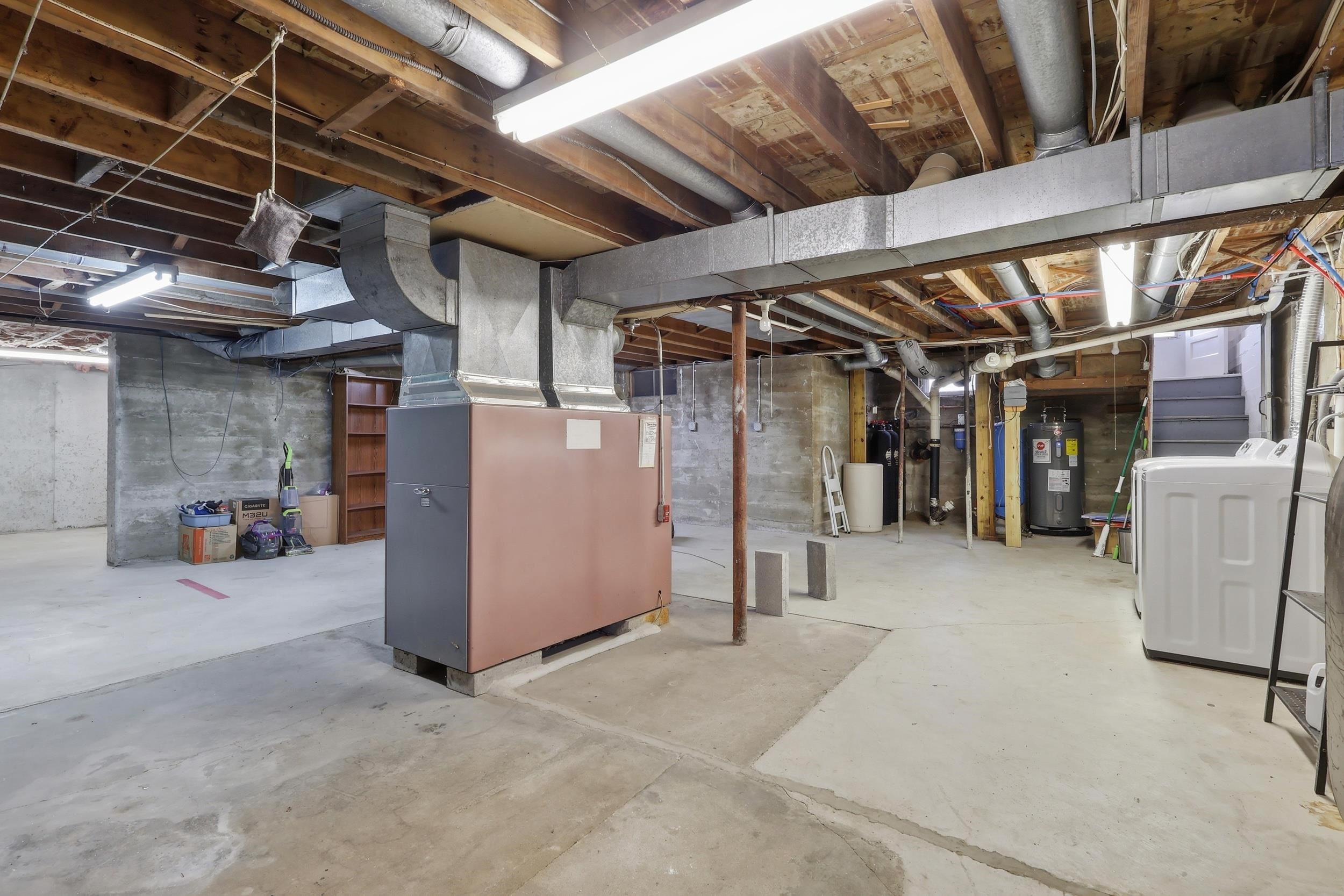 60 Pine Hill Road Nashua, NH 03063 - Photo 27 of 28