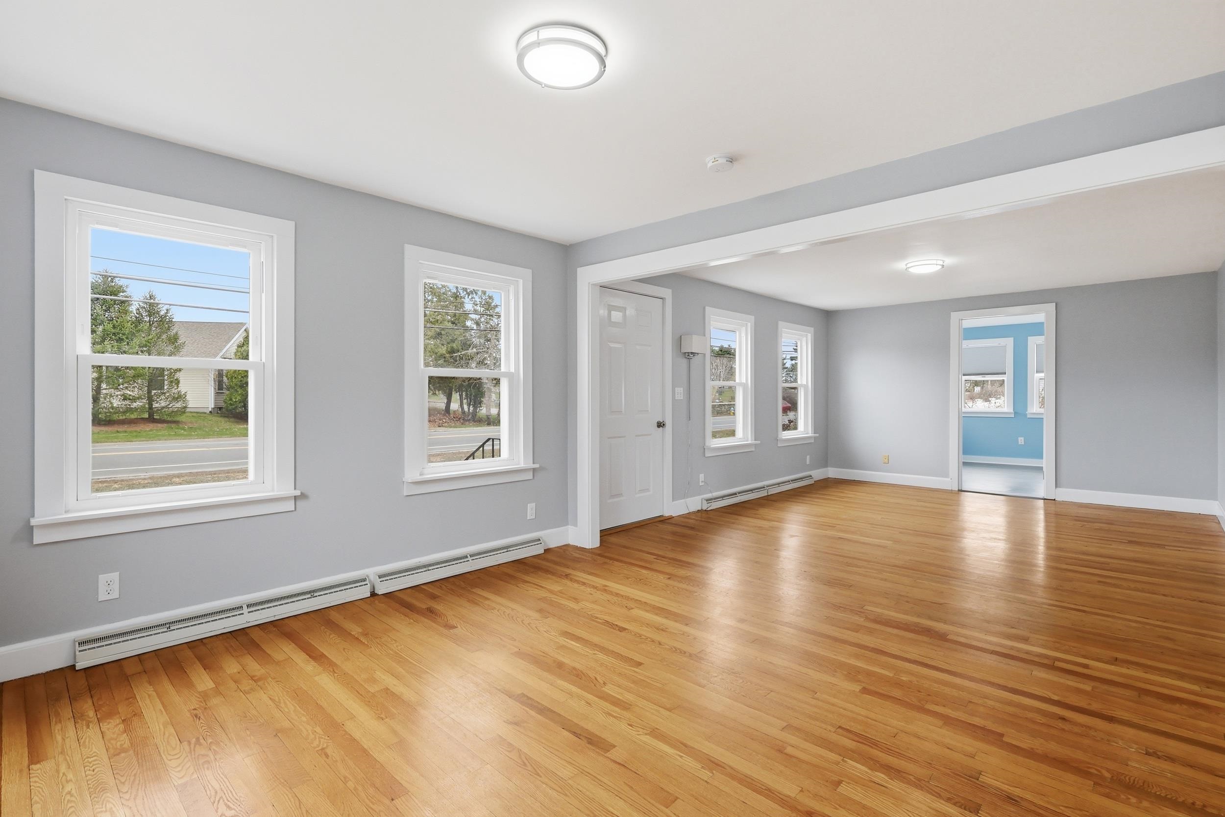 60 Pine Hill Road Nashua, NH 03063 - Photo 3 of 28