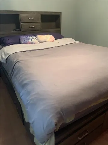 a close up view of a washer and dryer