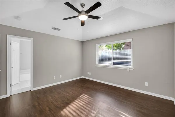$2,200 | 1204 Saratoga Drive, Euless, TX 76040