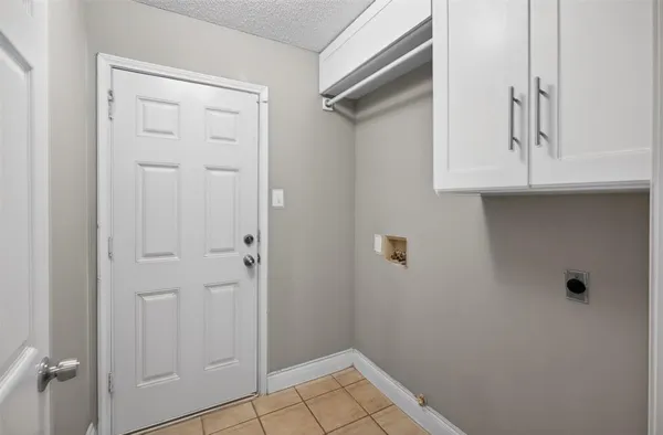 $2,200 | 1204 Saratoga Drive, Euless, TX 76040