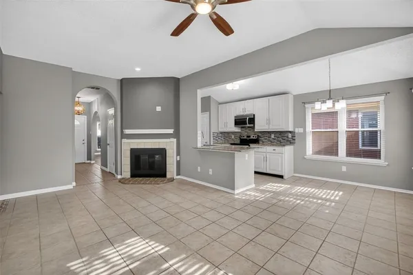 $2,200 | 1204 Saratoga Drive, Euless, TX 76040