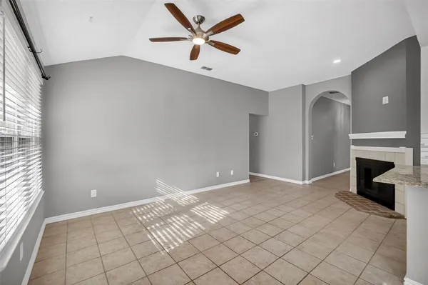 $2,200 | 1204 Saratoga Drive, Euless, TX 76040