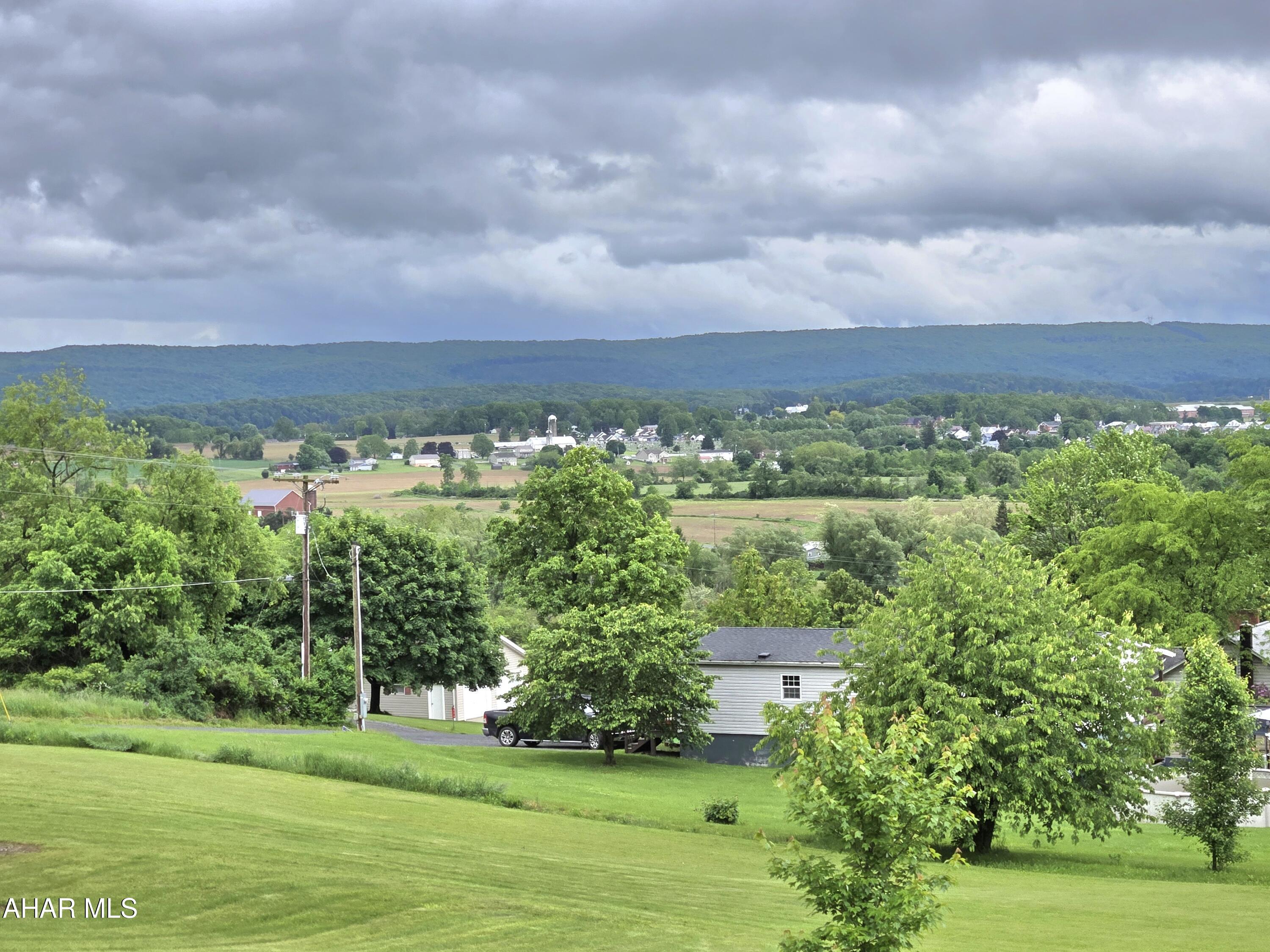 563 Lock Mountain Road Martinsburg, PA 16662 - Photo 26 of 27