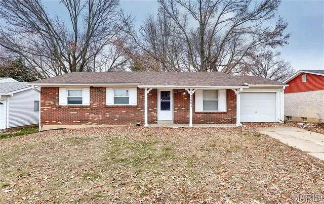 $1,500 | 2551 Hedgerow Drive, Florissant, MO 63031