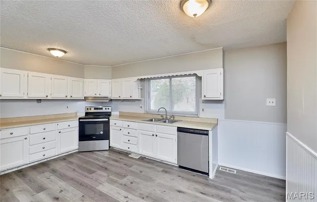 $1,500 | 2551 Hedgerow Drive, Florissant, MO 63031