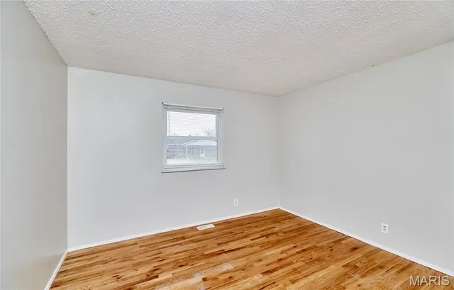 $1,500 | 2551 Hedgerow Drive, Florissant, MO 63031