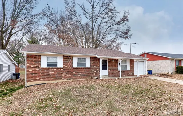 $1,500 | 2551 Hedgerow Drive, Florissant, MO 63031