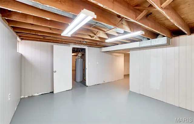 $1,500 | 2551 Hedgerow Drive, Florissant, MO 63031