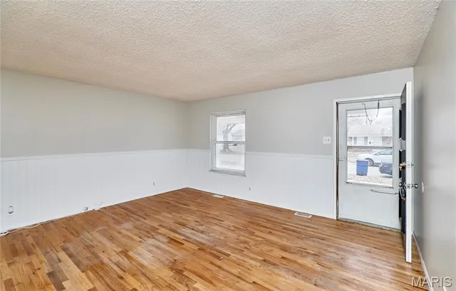 $1,500 | 2551 Hedgerow Drive, Florissant, MO 63031