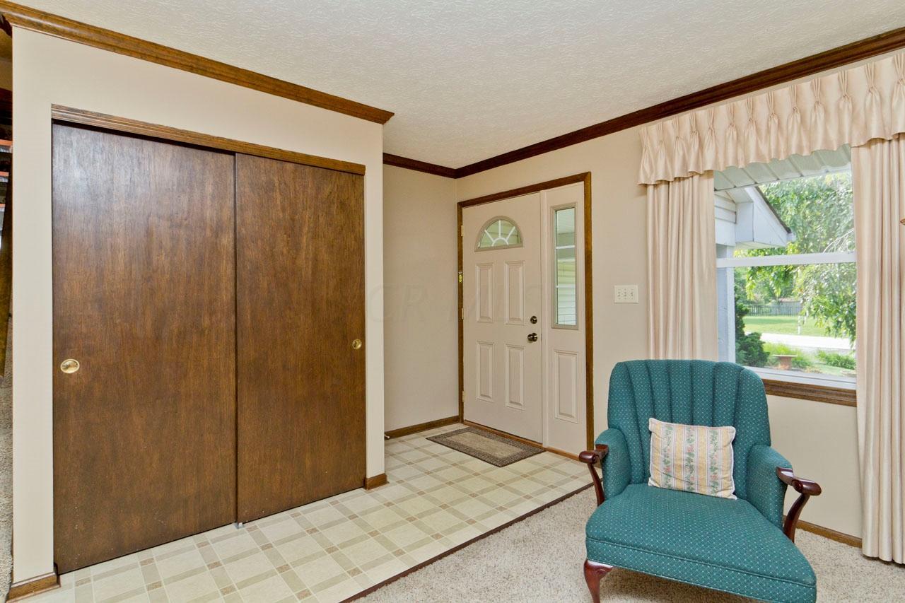278 Schrock Road Columbus, OH 43085 - Photo 2 of 23