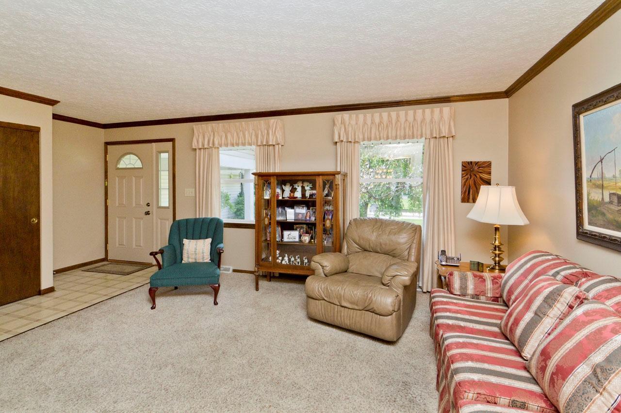 278 Schrock Road Columbus, OH 43085 - Photo 5 of 23