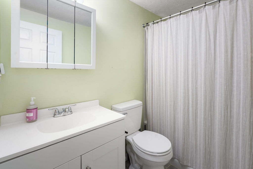 224 Turkey Hill Road Rutland, MA 01543 - Photo 15 of 32