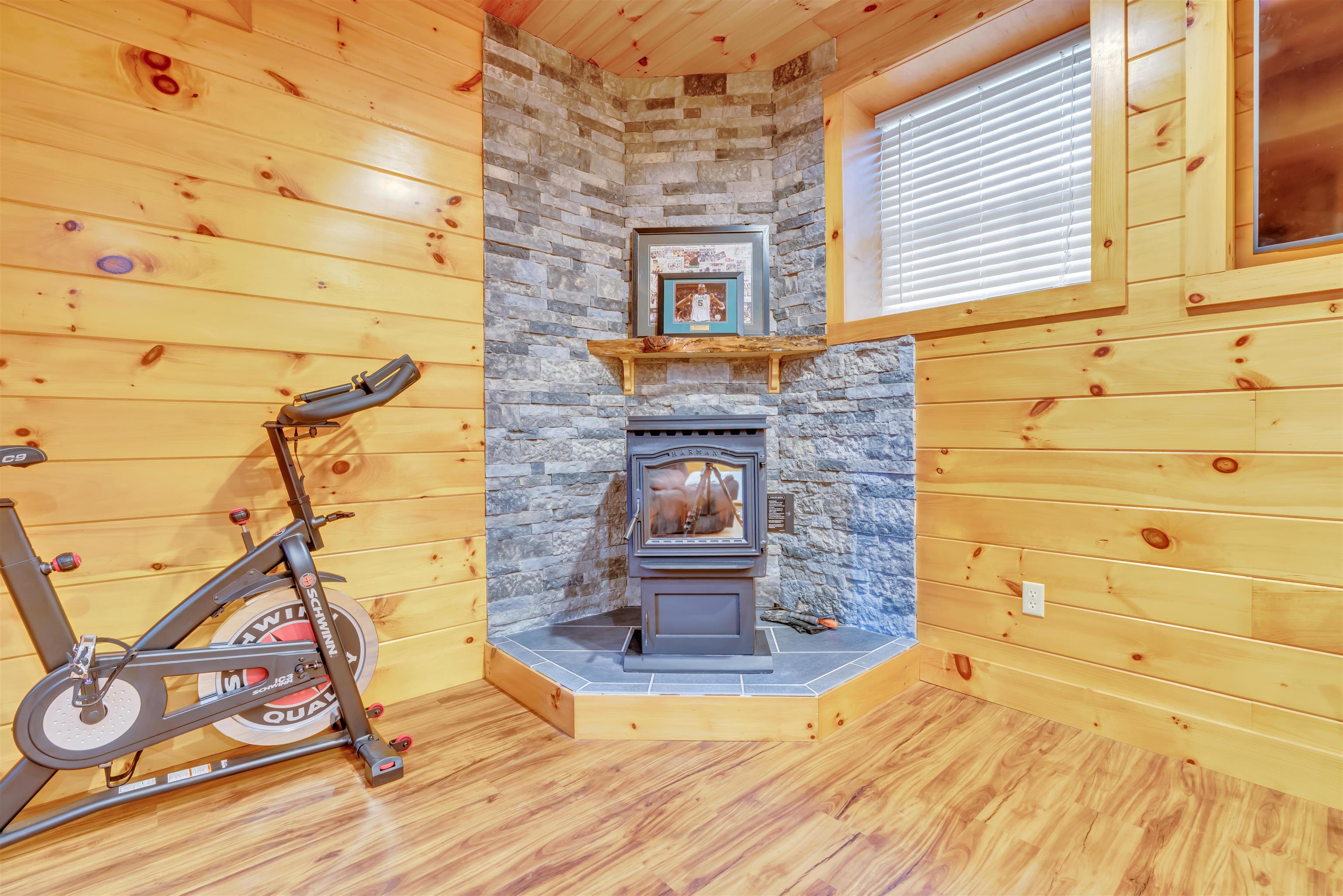 45 Collins Circle Rochester, NH 03867 - Photo 22 of 29
