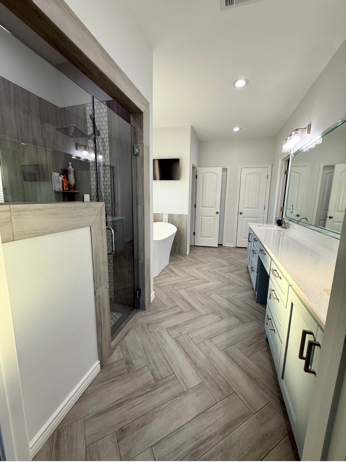 2295 Diamond D Lane Beaumont, TX 77713 - Photo 16 of 28 a view of a kitchen with fridge and wooden floor