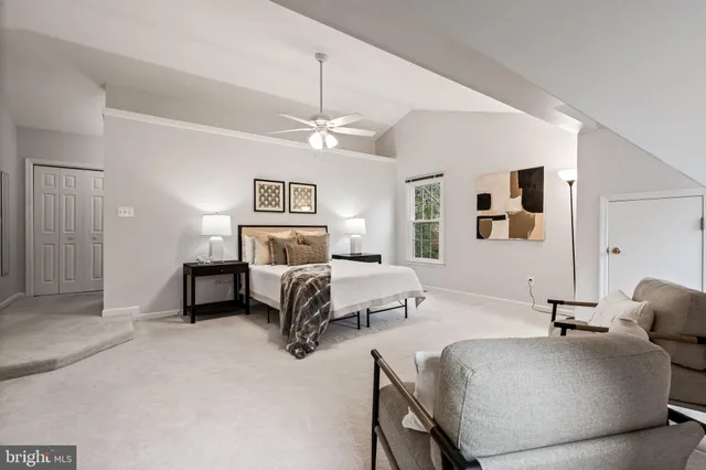 $914,900 | 7921 Oak Hollow Lane, Fairfax Station, VA 22039