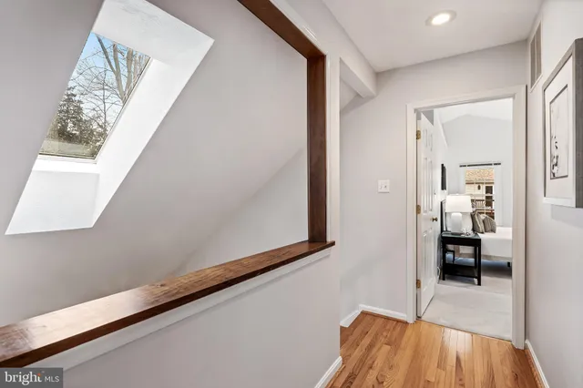 $914,900 | 7921 Oak Hollow Lane, Fairfax Station, VA 22039