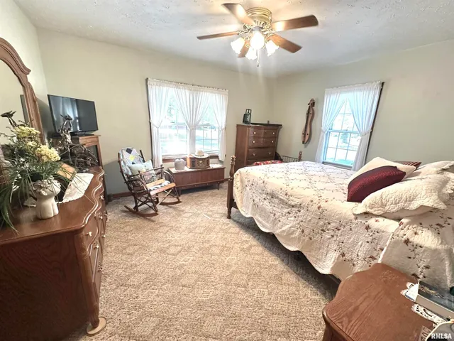 $119,900 | 420 West 3rd Street, Centralia, IL 62801