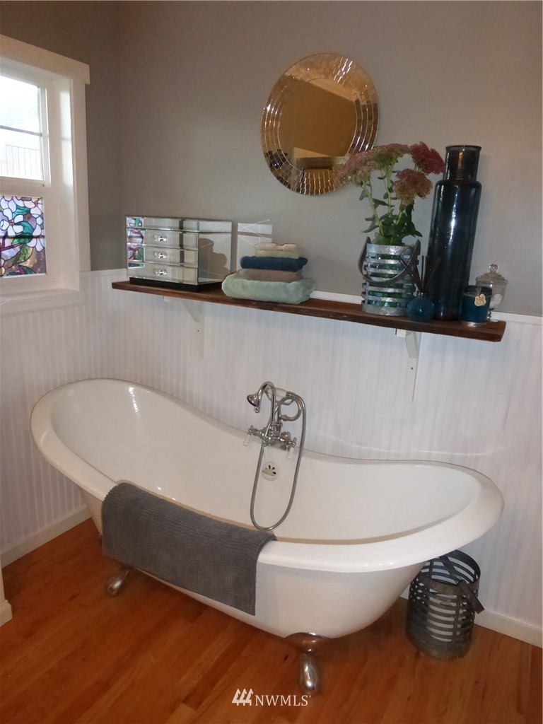 13508 Military Road Southeast Rainier, WA 98576 - Photo 14 of 25 Gallery Image 14