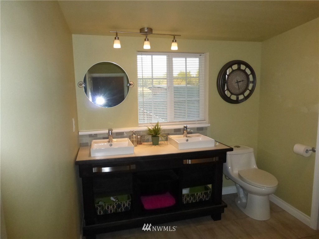 13508 Military Road Southeast Rainier, WA 98576 - Photo 17 of 25 Gallery Image 17