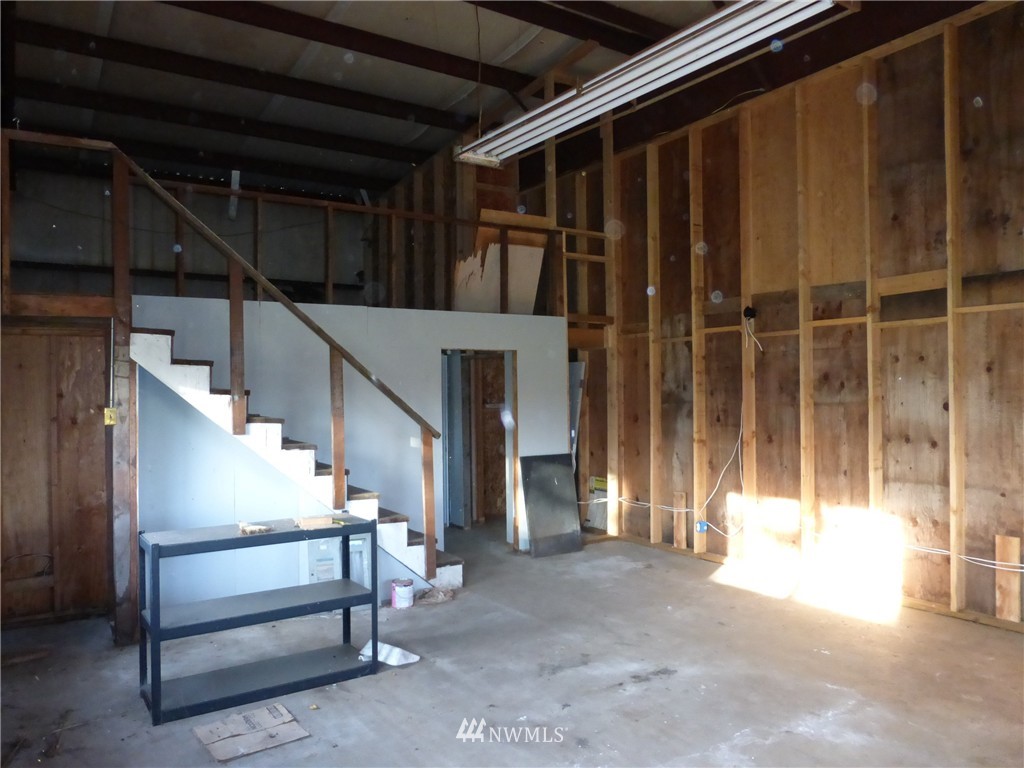 13508 Military Road Southeast Rainier, WA 98576 - Photo 24 of 25 Gallery Image 24