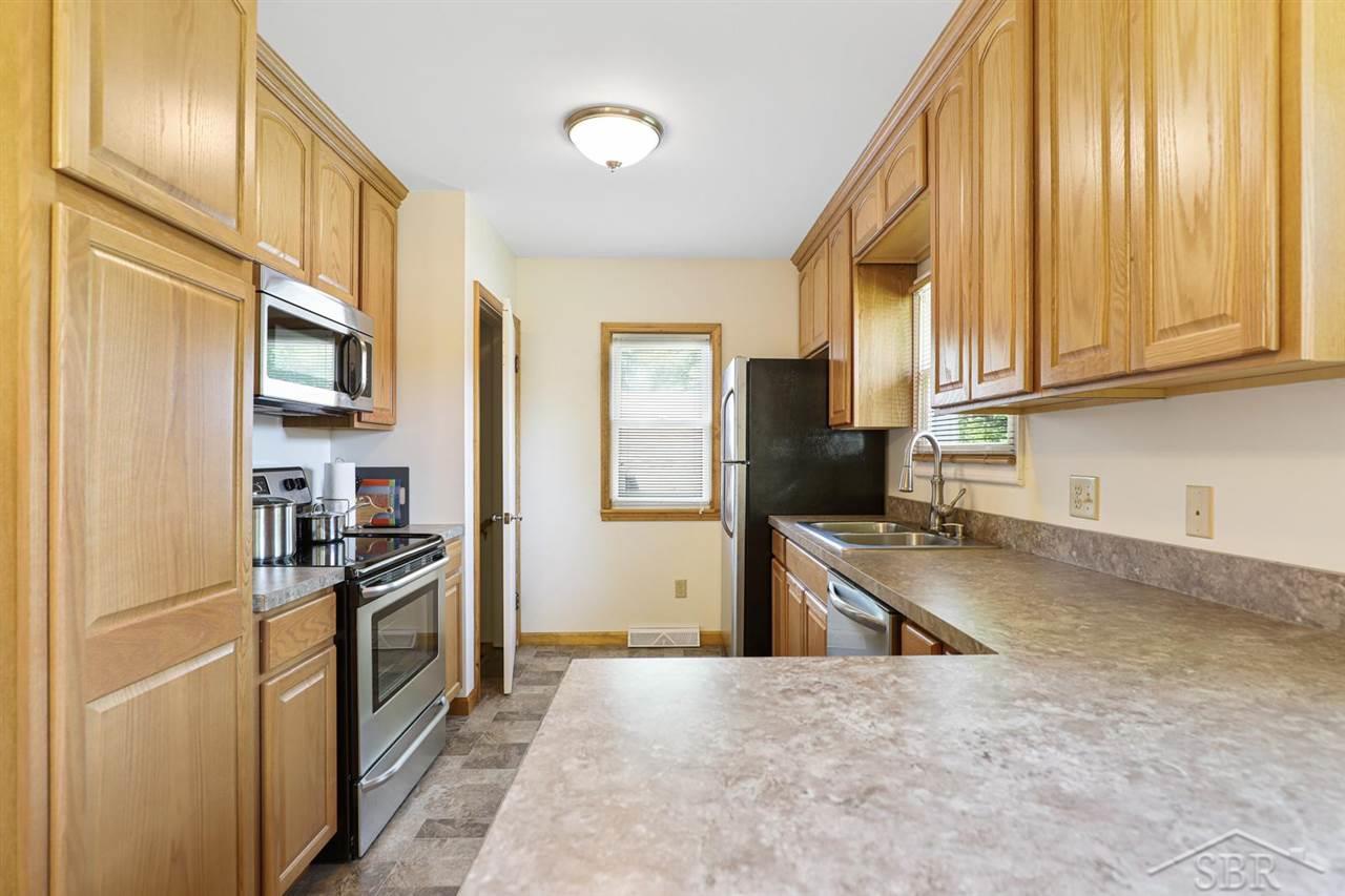 5720 Shattuck Road Saginaw, MI 48603 - Photo 12 of 41 50050045-11.JPG