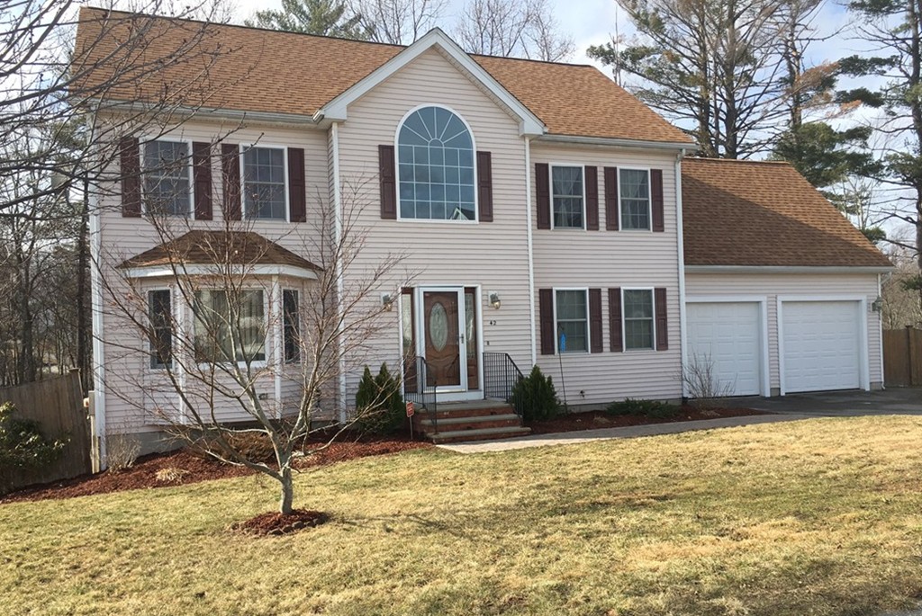 42 Redgate Road Dracut, MA 01826 - Photo 1 of 21 Gallery Image 1