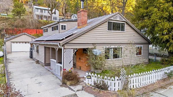 $325,000 | 725 Main Street, Downieville, CA 95936