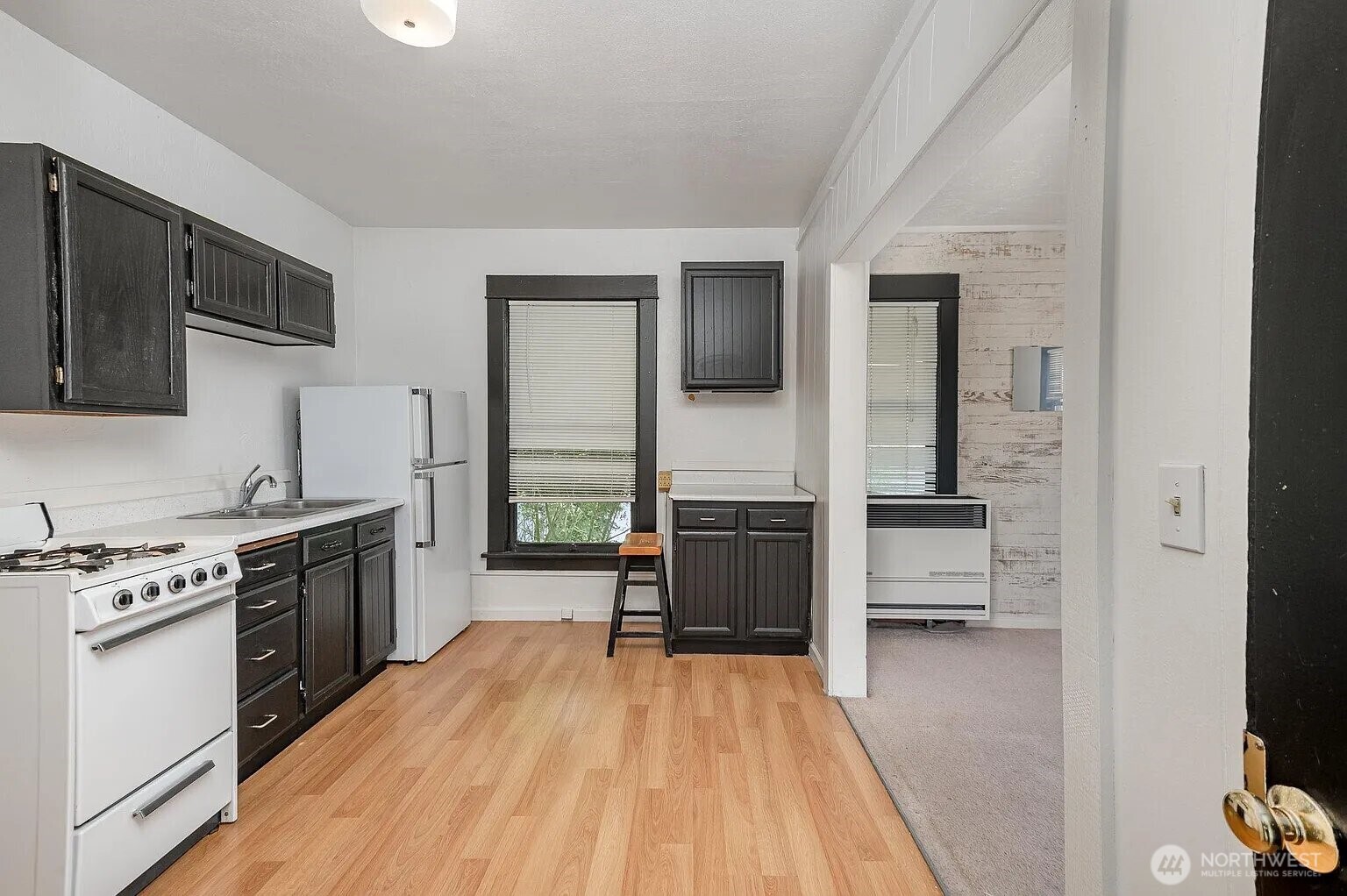 807 North 49th Street Seattle, WA 98103 - Photo 12 of 23