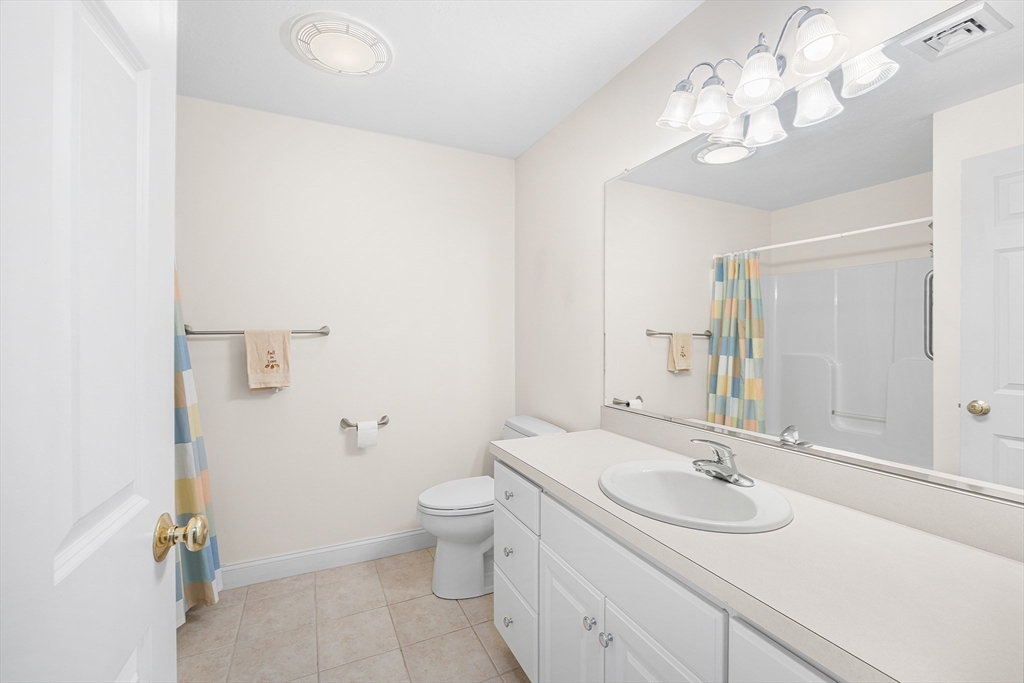 877 Auburnville Way, Unit D4 Whitman, MA 02382 - Photo 25 of 32