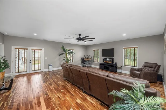 $1,125,000 | 113 Roy Lane, Wentzville, MO 63385