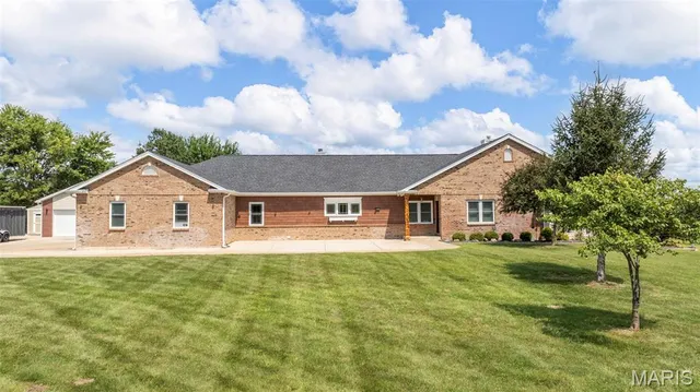 $1,125,000 | 113 Roy Lane, Wentzville, MO 63385