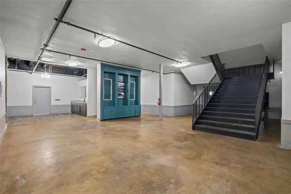 $1,000 | 612 West Texas Avenue, Unit 228, Baytown, TX 77520