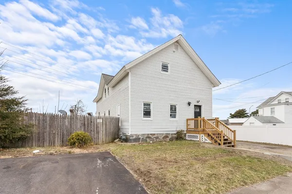 $690,000 | 161 Cohannet Street, Taunton, MA 02780